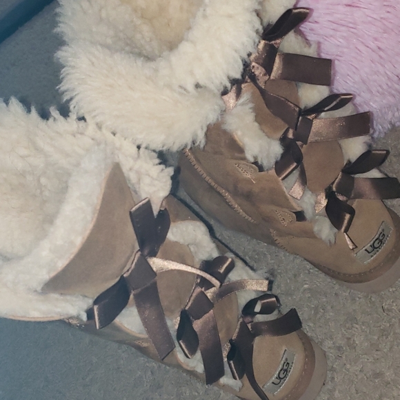 The Best UGG Boots for Wide Feet (Comfortable & Stylish Options) UGG Boots